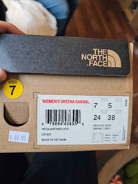 North Face Woman's sandals