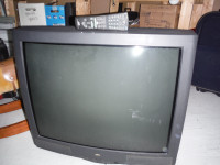 32 inch JVC CRT TV