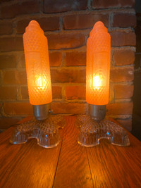 2 lampes électriques de table de chevet..1910