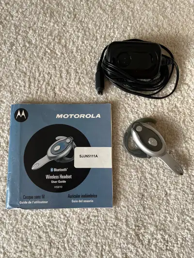 Vintage Motorola HS810 Bluetooth, View more