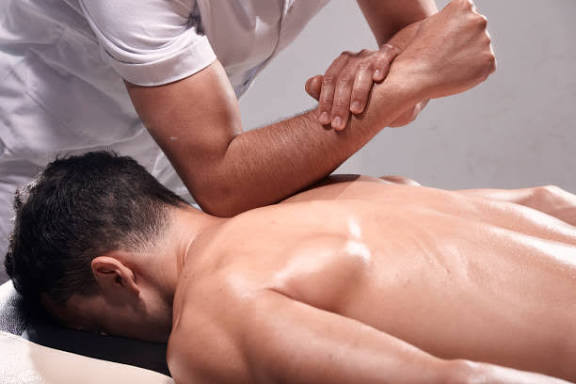 Massage thérapeutique sur table - Ville de Québec dans Services de Massages  à Ville de Québec