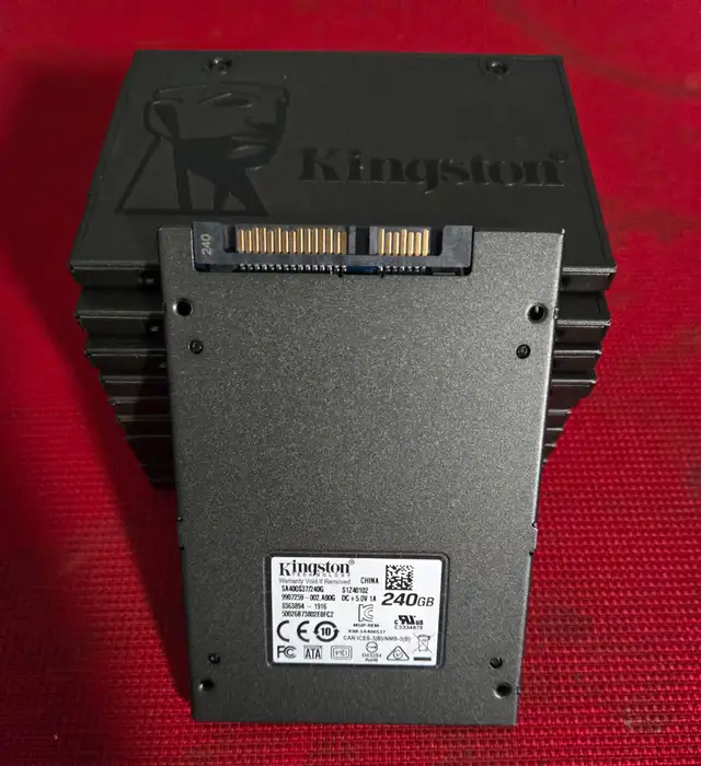 Kingston A400 240GB SSD - SATA 2.5"628637382429471213