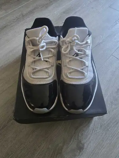 Jordan 11 Comfort Low, Size 9, View more