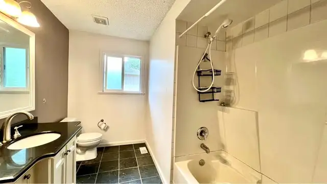 6-Bed 2.5 bath home with 2 bdr attached unit - South Surrey in Long Term Rentals in Delta/Surrey/Langley - Image 7