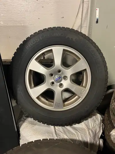 235 65r 17 winter for Volvo xc60