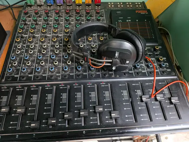 Analog recording studio582387480375470081