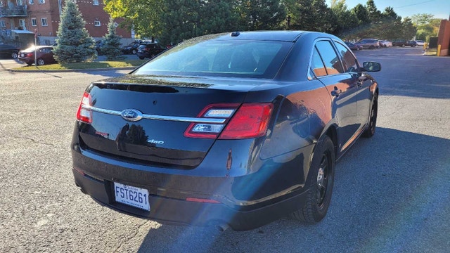 Ford taurus police 2019 V6 3.7L — photo 4