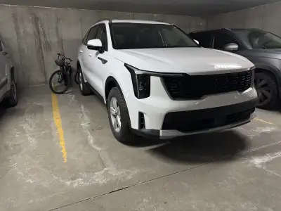 Transfert de bail – Kia Sorento 2025 | 7 places 2.5L | 15 000 km (majoritairement autoroute) Station...