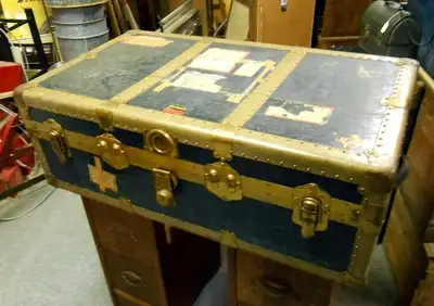 Malle de Voyage - Table de Salon Vintage, View more