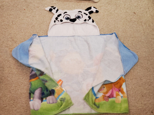 Toddler Paw Patrol Towel in Bathing & Changing in Winnipeg - Image 2