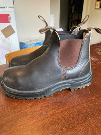 Size 5 Blundstone Steel Toe work boots 