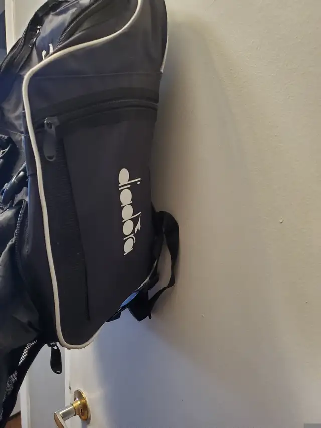 Diadora Thermos  in Other in Mississauga / Peel Region - Image 5