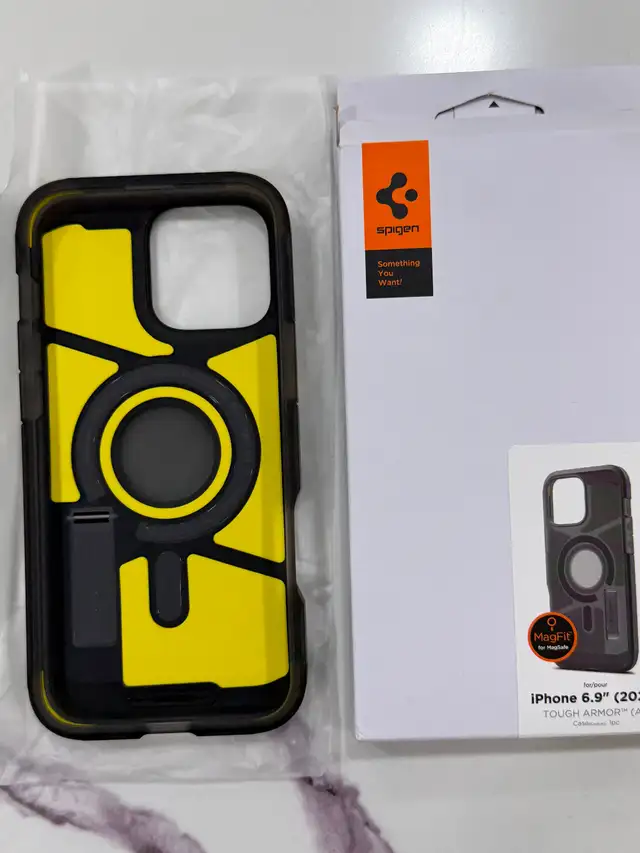 Spigen Case for iPhone 16 Pro Max Case, Tough Armor [MagFit] in Cell Phone Accessories in Windsor Region - Image 3