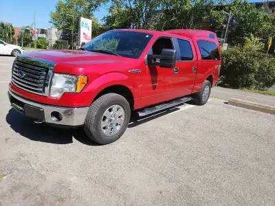 F150 XLT, version XTR, 2012, 5L, crew cab, 4X4, 6 places , jamais accidenté, Environ 115000km, Boîte...