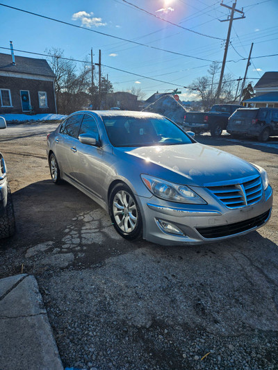 2013 Hyundai Genesis 3.6L RWD  Safetied