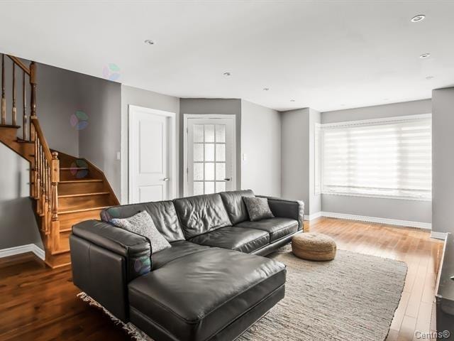 Pointe-Claire Townhouse — Move In Today, Half Month Free! — photo 3
