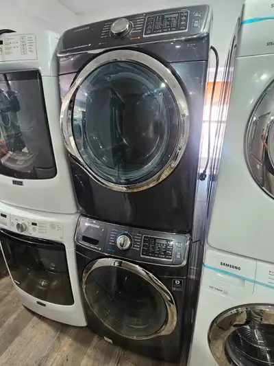 Fully working clean condition washer dryer Top of the line brand Nothing broken or missing pieces Ca...