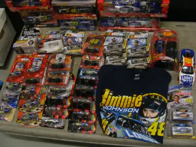 55 cars including (13) 1:24 and (42) 1:64 diecast cars from 2002-2014 plus other Johnson memorabilia...
