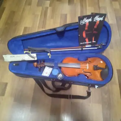 Menzel Student Model Violin with case /bow and extras, View more