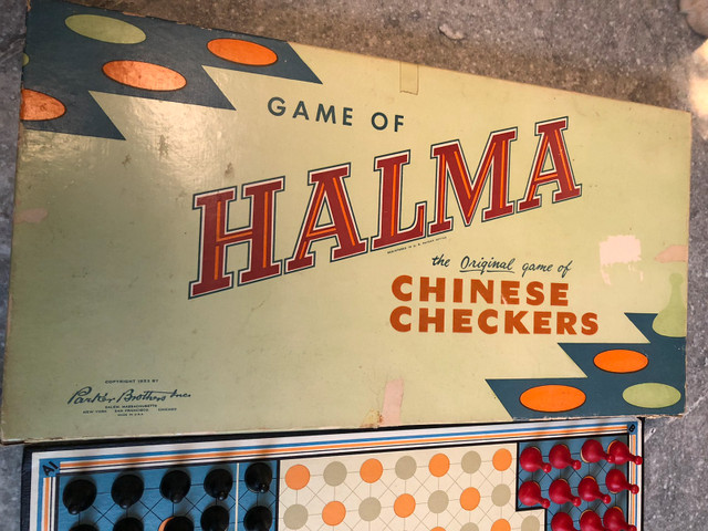 Vintage Parker Bros 1953 GAME OF HALMA dans Jouets et jeux  à Kitchener / Waterloo