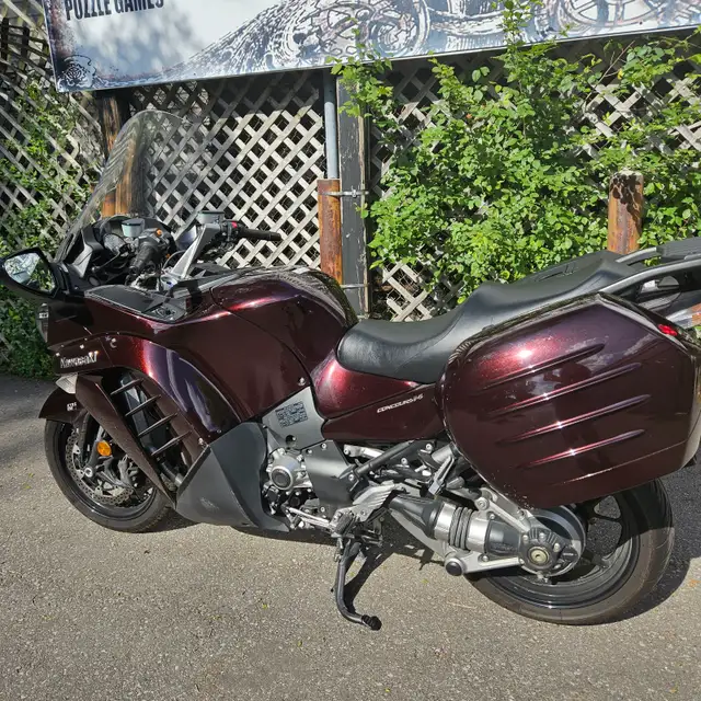Kawasaki Concours  GTR1400 -  2012 in Sport Touring in City of Toronto - Image 3