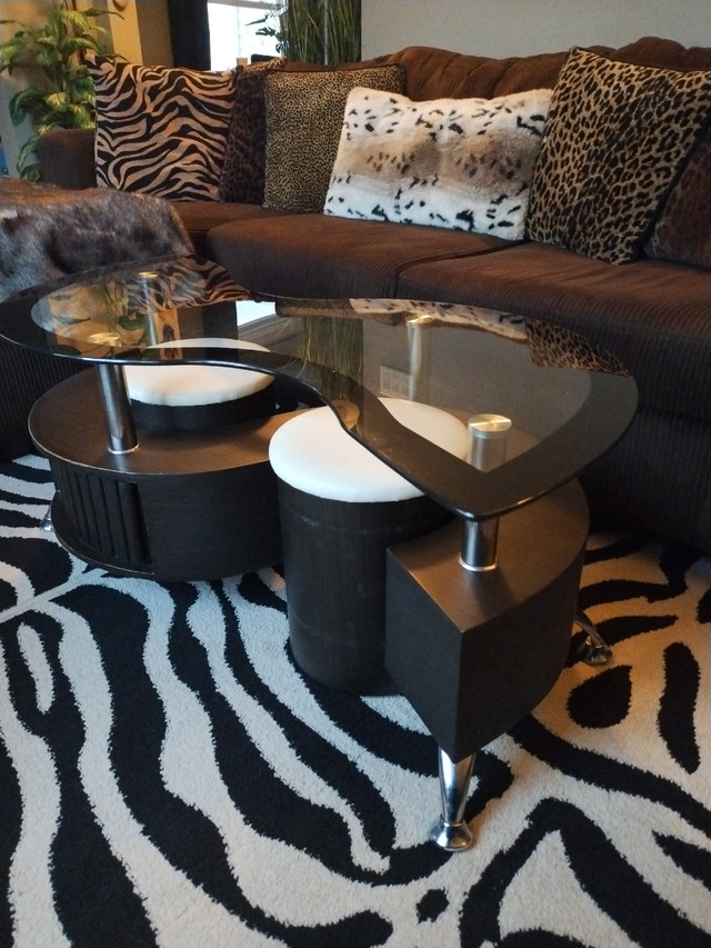 Coffee table with stools in Coffee Tables in St. Catharines