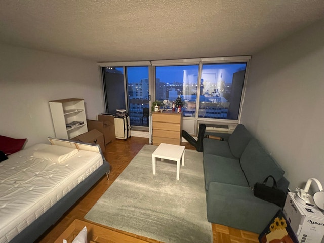 2100 Blvd. De Maisonneuve Ouest — photo 1