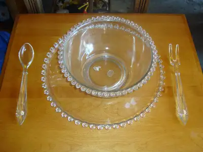 Like New 4-piece Glassware Serving Set - $20, View more