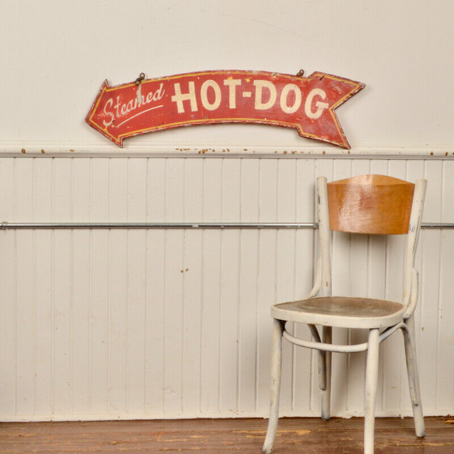 Vintage Two Sided, Hand Painted Steamed Hot Dog Sign in Arts & Collectibles in Napanee - Image 4