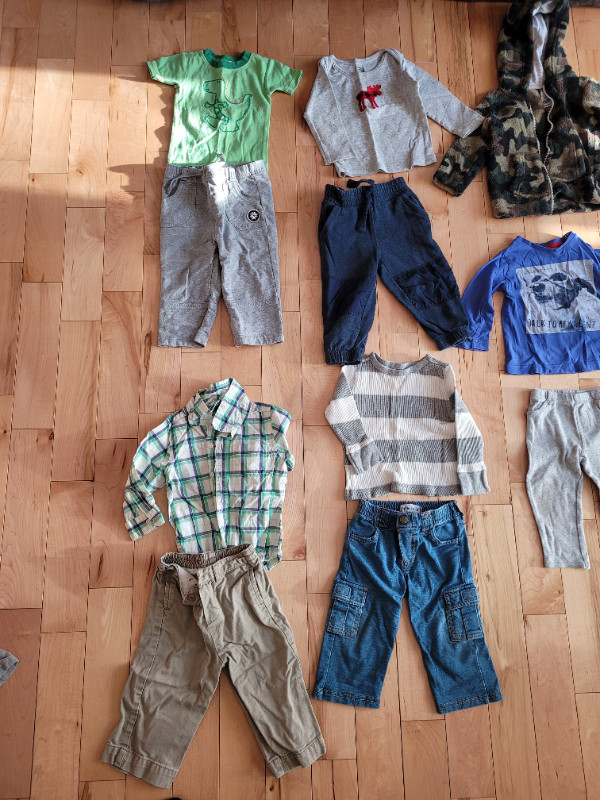 Lot vêtements garçon 12 mois hiver, 29 morceaux dans Vêtements - 9 à 12 mois  à Ville de Montréal - Image 2