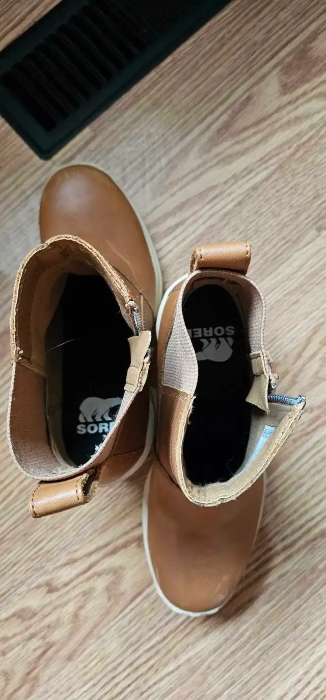SOREL Women's Ankle Boots - Tan Leather in Women's - Shoes in Mississauga / Peel Region - Image 6