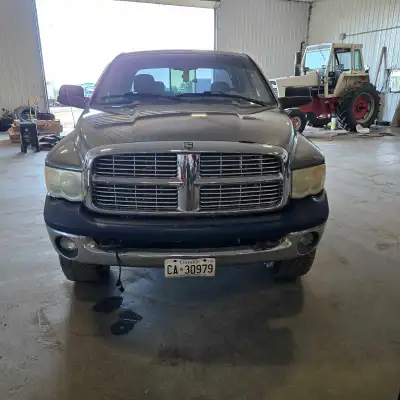 2003 dodge cummins 5.9 4x4 5 speed manual nv4500 rebuilt not long ago New injectors Fass fuel 250000...