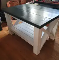 Farmhouse coffee table 