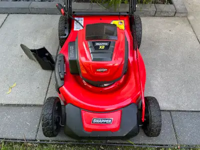 Tondeuse Briggs & Stratton 82 volts Snapper batterie, View more