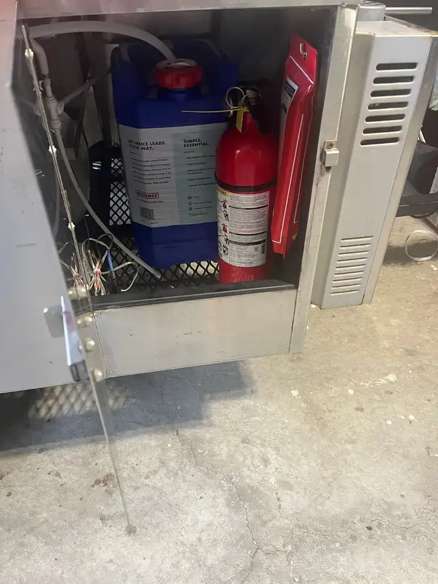 Food Cart - Hot Dog, Churros, etc in Industrial Kitchen Supplies in Cambridge - Image 4