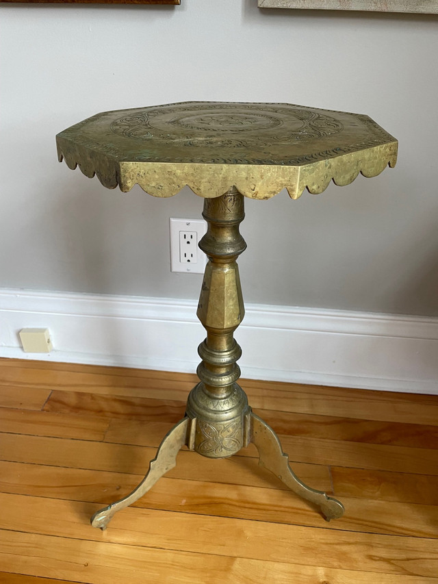 Stunning Antique 19th Century Solid Brass Table in Arts & Collectibles in Ottawa