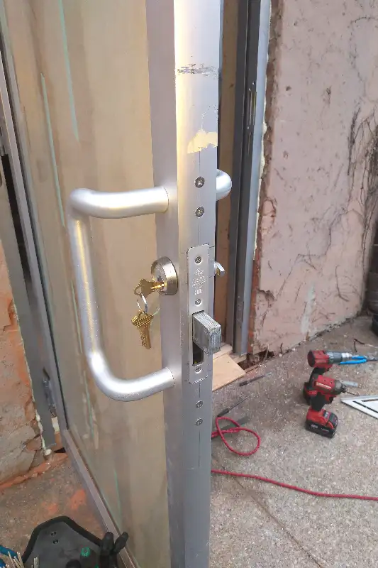 Burlington-Oakville Locksmith and Safe Technician in Other in Oakville / Halton Region - Image 11