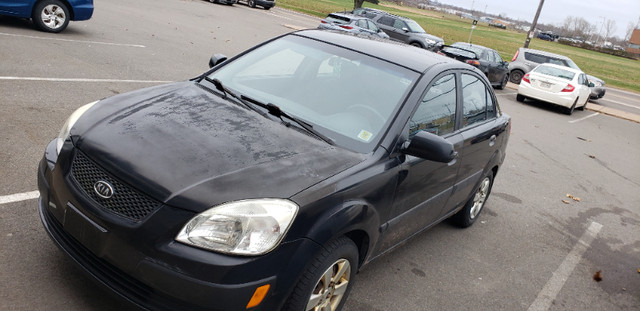 2006 Kia Rio for parts or repair in Auto Body Parts in Charlottetown