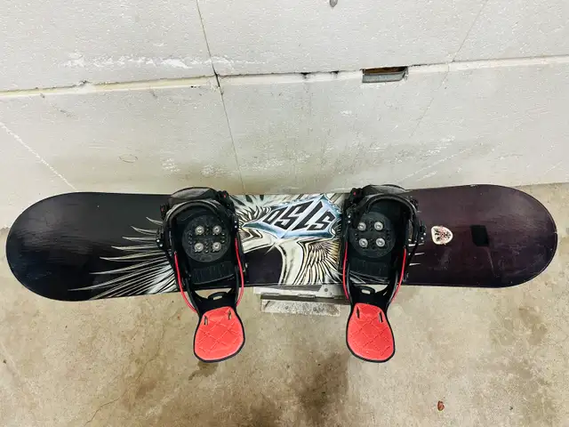5150 snowboard 127 cm with Flow Flite Jr Step-in bindings  in Snowboard in Markham / York Region - Image 7
