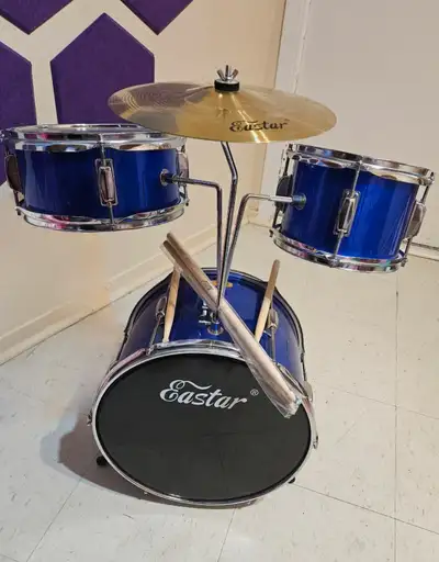 Kid's 3 Piece Drum Kit, View more