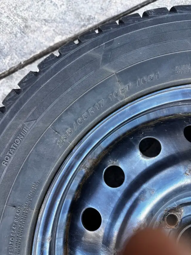2016 hyundai SantaFae winter tires with rims  in Tires & Rims in Hamilton - Image 2
