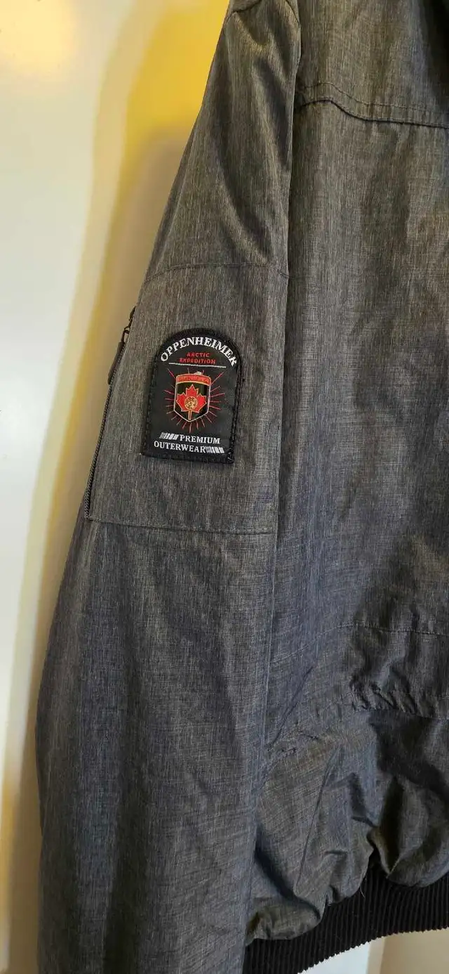 oppenheimer parka in Men's in Calgary - Image 4
