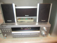 Pioneer Stereo Receiver  VSX D414  Sub Woofer  Speakers Remote