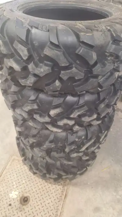 27x 9R14 27x11 R14 600km wear Lightly used like new Kimpex trail king Negotiable