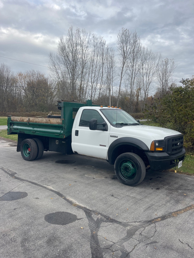 Ford f-550 dump truck in Cars & Trucks in Trenton - Image 2