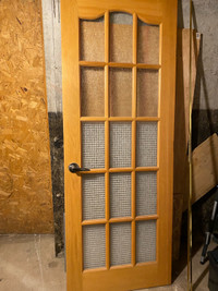 Porte française en bois avec de verres givrés (30’)