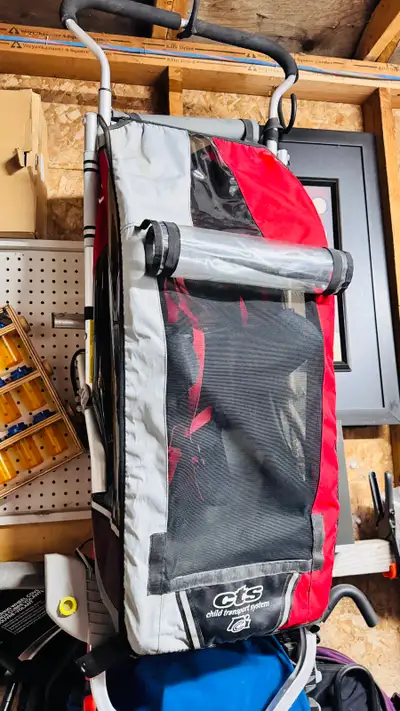 Thule chariot Cougar1 Comes with Jogger wheels OBO