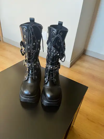 women’s boots , View more
