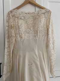 1950’s wedding dress & vail