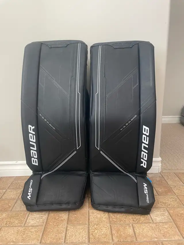 Bauer Supreme M5 Pro Intermediate goalie pads  in Hockey in Strathcona County - Image 2